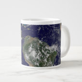 Full Earth toont lagedruksystemen. Grote Koffiekop (Voorkant rechts)