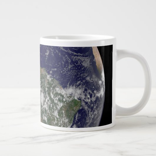 Full Earth toont lagedruksystemen. Grote Koffiekop (Rechts)