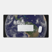 Full Earth toont verschillende tropische Storm sys Bureaumat (Keyboard & Muis)