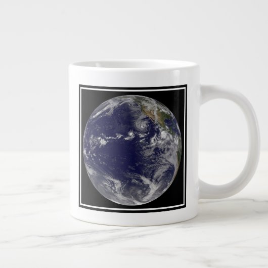 Full Earth toont verschillende tropische Stormen. Grote Koffiekop (Rechts)