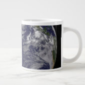 Full Earth toont verschillende tropische Stormen. Grote Koffiekop (Rechts)