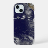 Full Earth toont verschillende tropische Stormen. iPhone 15 Case (Achterkant)