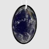 Full Earth toont verschillende tropische Stormen. Ornament (voorkant)