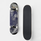 Full Earth toont verschillende tropische Stormen. Persoonlijk Skateboard (Voorkant)