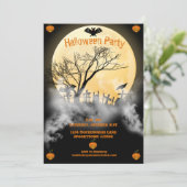 Full Moon en Haunted Cemetery Halloween Kaart (Staand voorkant)
