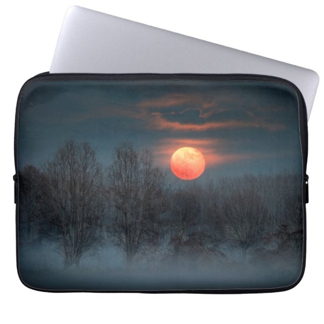 Full Moon November in Scalenghe, Italië Laptop Sleeve (Voorkant)