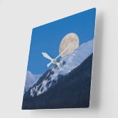 Full Moon Over Alyeska Ski Resort, Alaska Vierkante Klok (Hoek)