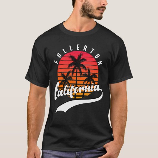 Fullerton California Retro Sunset Mannen T-Shirt (Voorkant)
