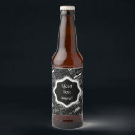 Fun 18th Birthday Party Favors Personalized Bier Etiket<br><div class="desc">Unieke en speciale typografie, het 18e decor van het verjaardagsfeest en geschenken. De tekst is 18 jaar oud en fel. Geweldig op 18 jaar, geweldig op 18e verjaardag, extra speciale 18e verjaardag, gelukkige 18e verjaardag, op 18e verjaardag, goed op 18 jaar en verbluffende 18e verjaardag. Verkrijgbaar in heldere kleurrijke tekst...</div>