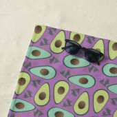 Fun Avocado Half Greenery Pattern Strandlaken (In situ)