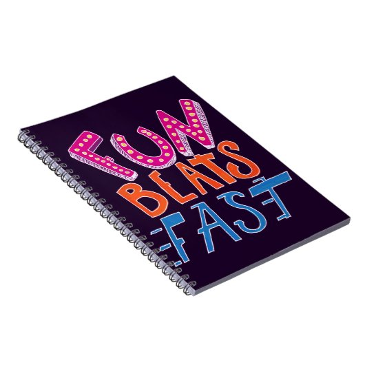 Fun Beats Fast Notitieboek (Rechterzijde)