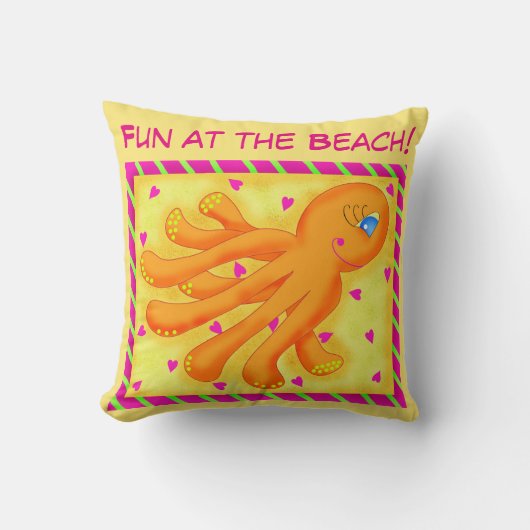 Fun bij Beach Whimsy Octopus Yellow Oranje Kussen (Voorkant)