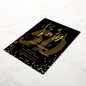 Fun Black 50th Birthday Real Gold Foil Uitnodiging (Gedraaid)