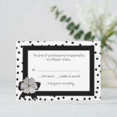 Fun Black en White Polka Dot Response Card RSVP Kaartje (Staand voorkant)