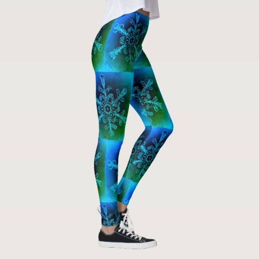 Fun Blue Green Tie Dye Snowflake Pattern Leggings (Rechts)