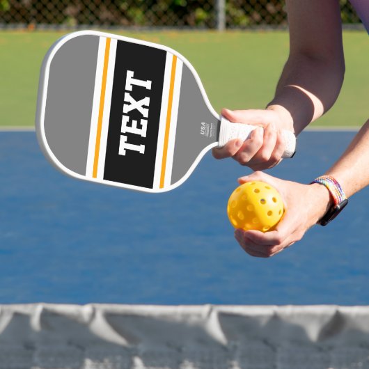 Fun Bold Grijs Zwart Geel Wit Racing Stripes Pickleball Paddle (Insitu)