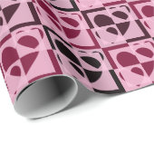 Fun Checkered Hearts Zacht Roze en Wijnrood Cadeaupapier (Rol Hoek)
