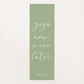 Fun Chic Sage Green Script Yoga Wine nu later Yogamat (Voorkant)