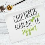 Fun Chip Dippin Margarita Sippin Mexican Food Theedoek<br><div class="desc">Onze keukenhanddoek bewonderde het citaat Chip Dippin Margarita Sippin. Uitzicht onze hele reeks producten in onze Zazzle winkel.</div>