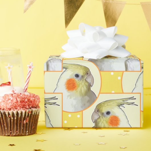 Fun Cockatiel Birthday Pattern Oranje Yellow Bird Cadeaupapier (Verjaardagsfeest)
