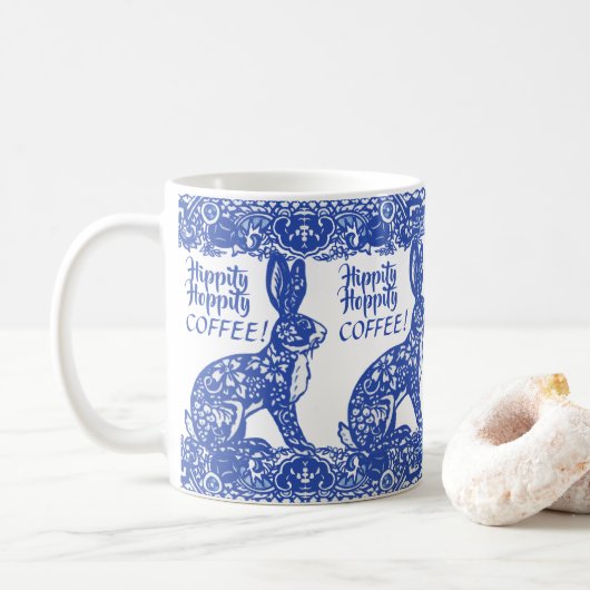 Fun Coffee Blue White Bunny Rabbit Chinoiserie Koffiemok (Met donut)