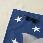 Fun Colorful Patriotic Surfing Shark Color Block Strandlaken (In situ)