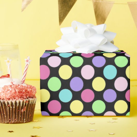 Fun Colorful Polka Dots Cadeaupapier (Verjaardagsfeest)