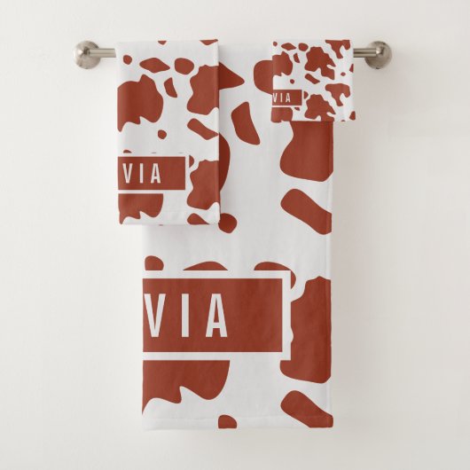 Fun Custom Name Ayrshire Koe Animal Print Patroon Bad Handdoek (Insitu)