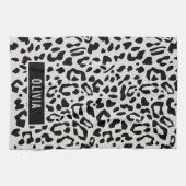 Fun Custom Name Snow Leopard Animal Print Patroon Theedoek (Horizontaal)