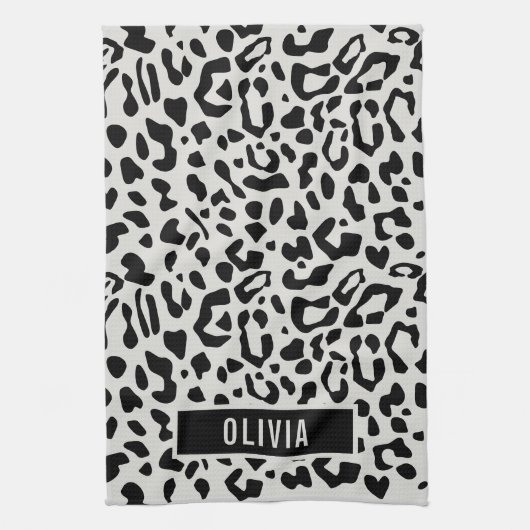 Fun Custom Name Snow Leopard Animal Print Patroon Theedoek (Verticaal)