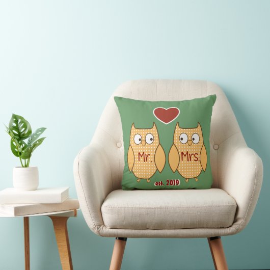 Fun Cute Mr. & Mrs Owl Personalized Kussen (Stoel)