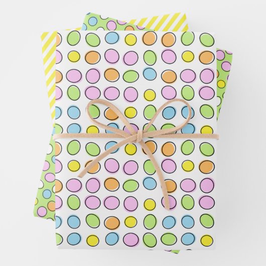 Fun Easter Eggs White Green Striped Pattern Inpakpapier Vel (In situ)