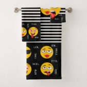 Fun Emojis Bad Handdoek (Insitu)