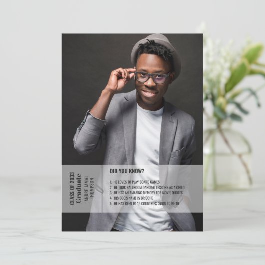 Fun facts 2 foto afstuderen aankondiging uitnodigi (Staand voorkant)