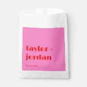 Fun facts Bold Typography Pink Red Wedding Bedankzakje (Voorkant)