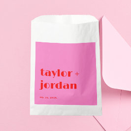 Fun facts Bold Typography Pink Red Wedding Bedankzakje