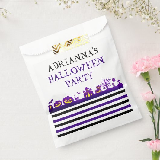 Fun & Festive Spooky Scene Custom Halloween Bedankzakje (Gezegeld)