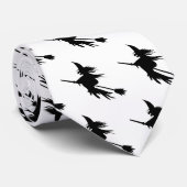 Fun Flying Witch op een Broomstick Halloween Strop Stropdas (Opgerold)