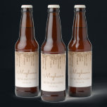 Fun Gold Glitter Drip 30th Birthday Party Bier Etiket<br><div class="desc">Deze leuke 30e verjaardagsbakkersetiketten zijn voorzien van een gouden gouden faux glitter grens en gouden achtergrond. Pas ze aan met haar naam in een goudkleurig handschrift,  met haar verjaardag en datum hieronder in een sans serif lettertype.</div>