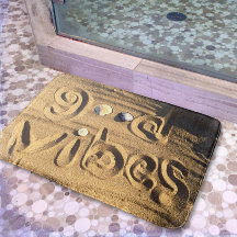 Fun Good Vibes Quote, getekend in Beach Sand Photo