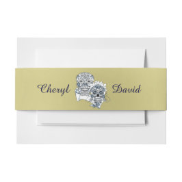 Fun Gothic Sugar Skulls Bride and Groom Design Uitnodigingen Wikkel