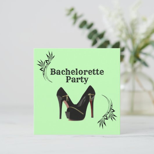 Fun Green Bachelorette Party Invitation Kaart (Staand voorkant)