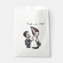 Fun Halloween Favor Bag with Ghostly Bride & Groom Bedankzakje