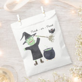 Fun Halloween Favor Bag with Witch  Bedankzakje (Geknipt)