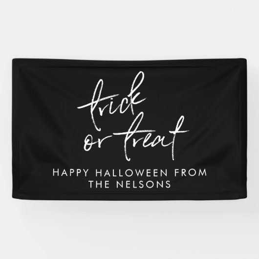 Fun Happy Halloween Drive by Family Name Script Spandoek (Horizontaal)