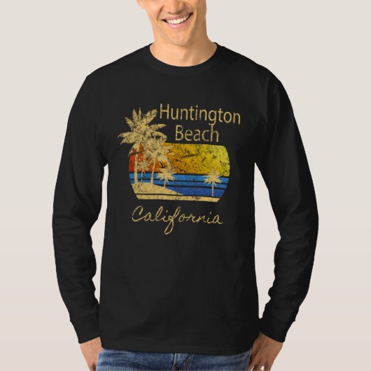 Fun Huntington Beach CA Beach  Graphic T-shirt (Voorkant)