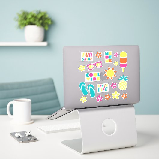 Fun in de zon sticker (Laptop op bureau)