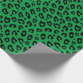 Fun leopard dierlijk druksteen groen kerstfeest cadeaupapier (Hoek)