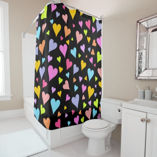 Fun, Loving, Colorful Hearts Pattern Douchegordijn (In situ)