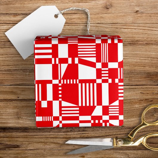 Fun Modern Checkered Red & White Wrapping Paper Cadeaupapier